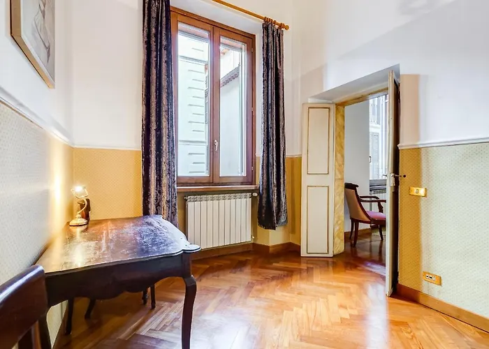 Historical Few Steps From Piazza Navona *